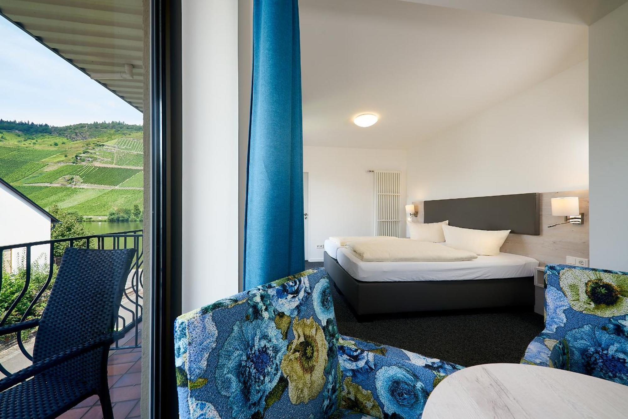 Bed and Breakfast Sonnenuhr à Commune fusionnée de Commune fusionnée de Bernkastel-Kues Extérieur photo